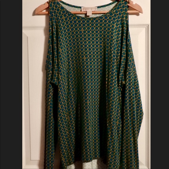 Michael Kors Tops - ☘️Michael Kors Cold Shoulder Top Size Medium☘️